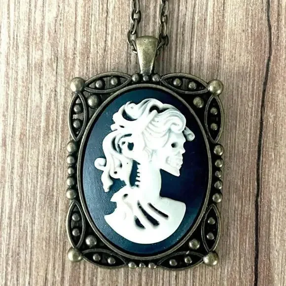 Handmade Jewelry Black And White Skeleton Lady Cameo Necklace
